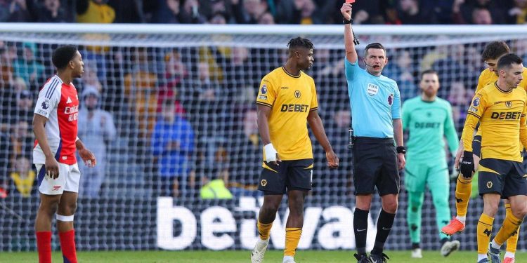 Arsenal appeal Lewis-Skelly red card