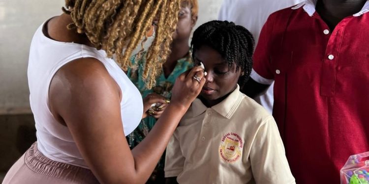 Wendy Shay Promises Viral Fan Full Education Support from Class 5 to College