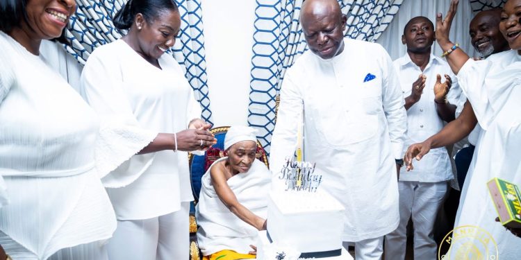 Asantehemaa Celebrates Otumfuo’s 75th with Royal Benediction